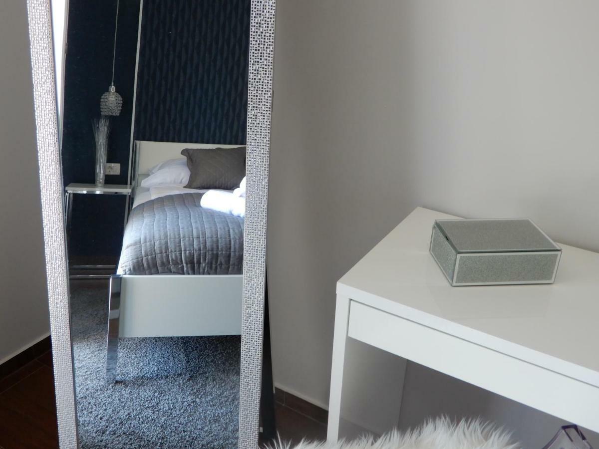 Apartman Nia Задар Екстер'єр фото