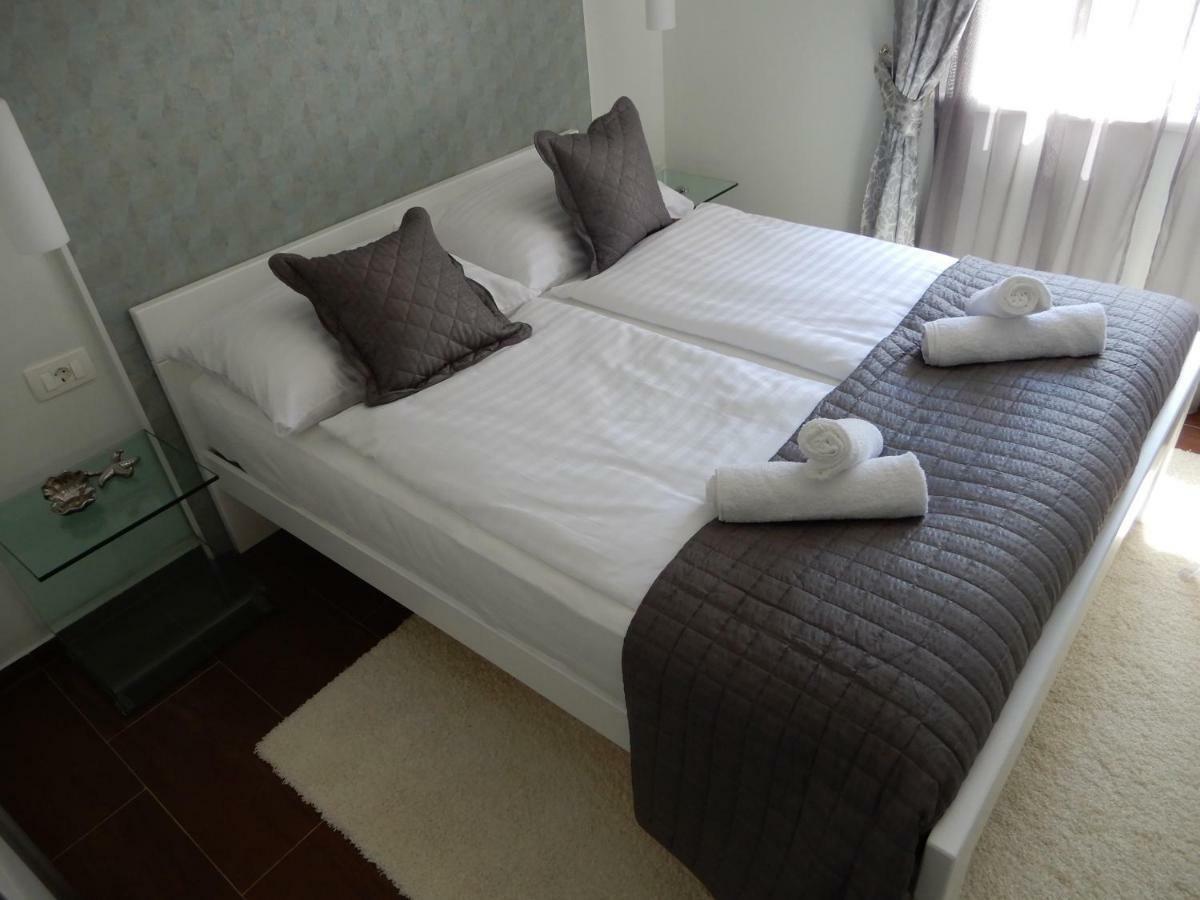 Apartman Nia Задар Екстер'єр фото